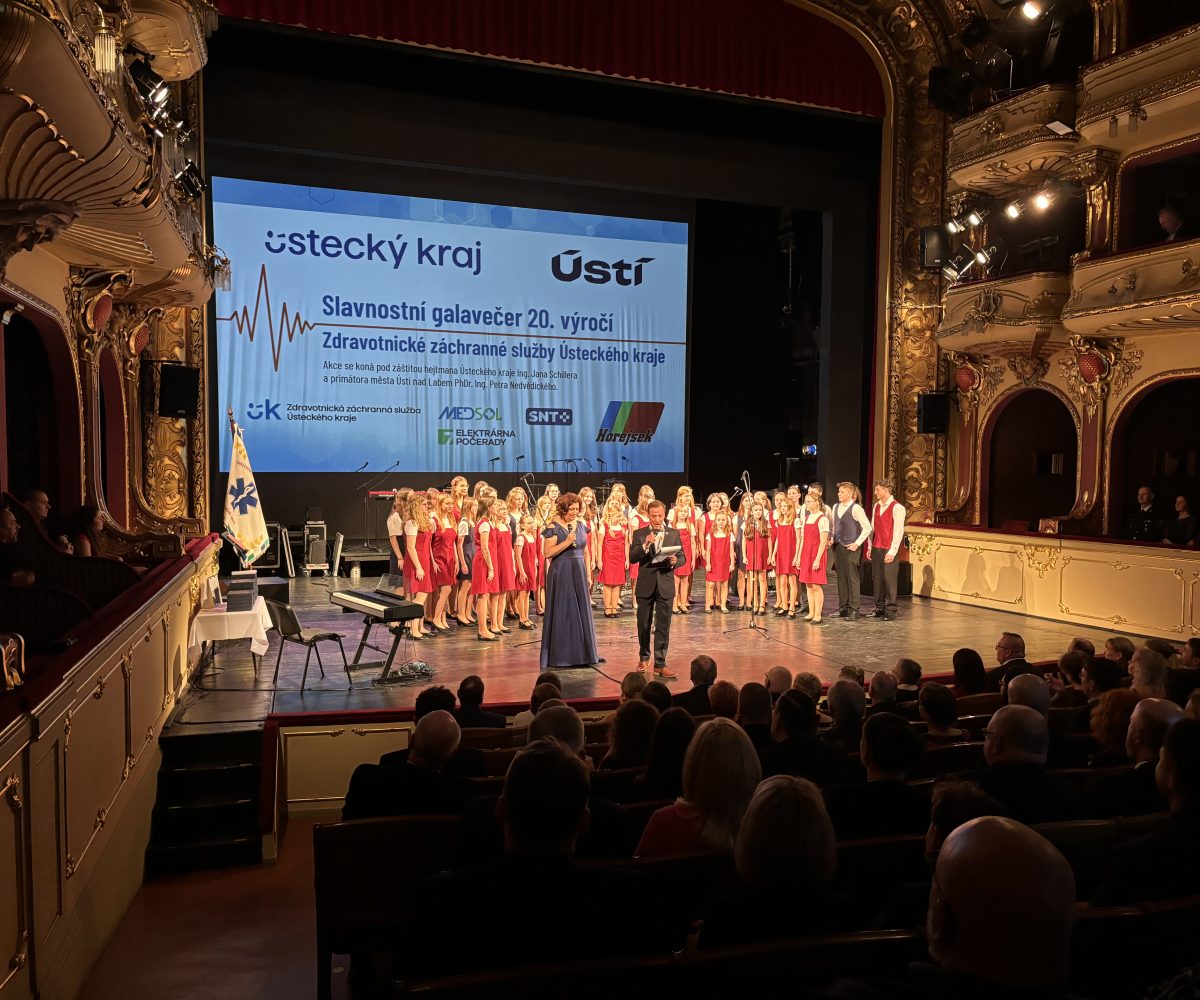 ZDRAVOTNICKÁ ZÁCHRANNÁ SLUŽBA ÚSTECKÉHO KRAJE SLAVÍ 20 LET SVÉ EXISTENCE